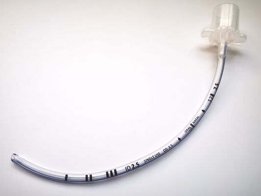 kaufen Medizinische rechtwinklige Endotrachealtubus Murphy Endotracheal Tubes 2.5mm on-line-Fertigung