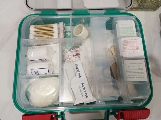 Guter Preis 326-teiliges Erste-Hilfe-Set ANSI/ISEA Z308.1-2015 Klasse A/B FDA-registriert Online